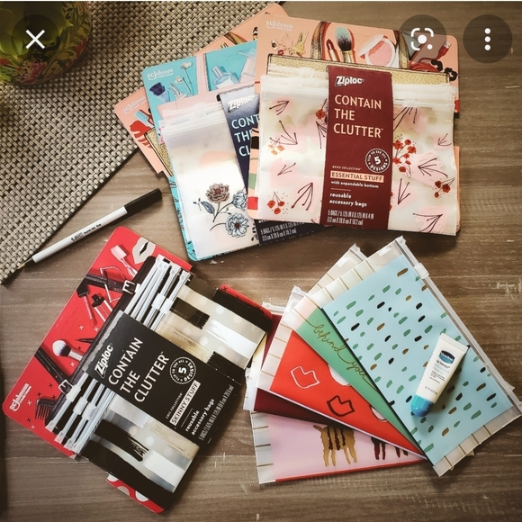 Makeup And Accessory Bags, Contain The Clutter, Use in Gym, Airport, Poolside - Picture 5 of 7